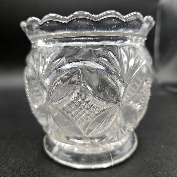 WESTMORELAND Clear Cut Glass Scalloped Sugar Bowl Spooner Vintage Dish - Picture 1 of 8